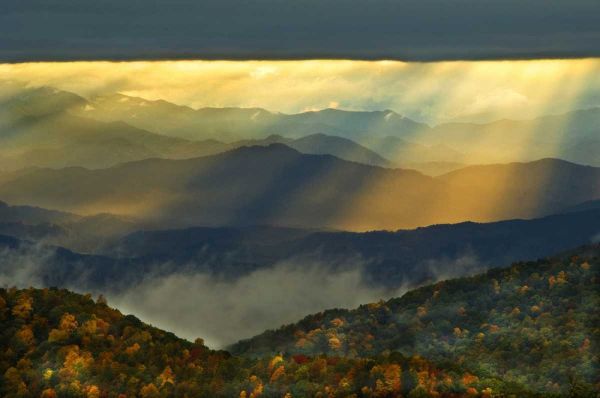 NC, Great Smoky Mts God Rays over mountains